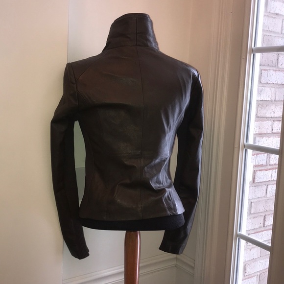 CUSP LEATHER JACKET BY NEUMAN MARCUS - Picture 5 of 8